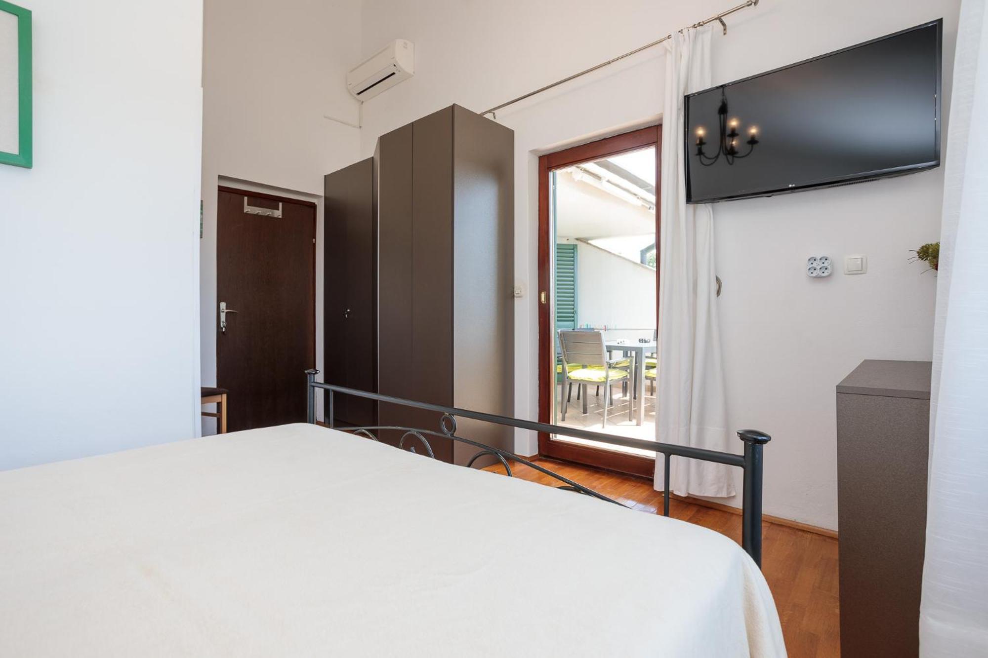 Apartments Delfin 크르크 외부 사진